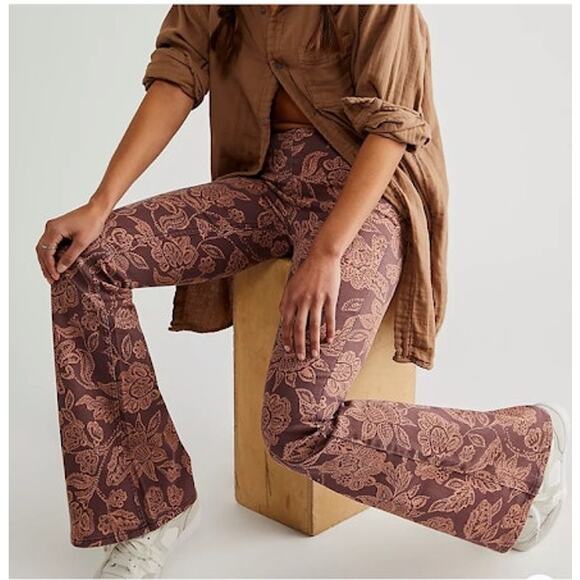 Free People Penny Pull-On Printed floral Flare Jean - Picture 1 of 8